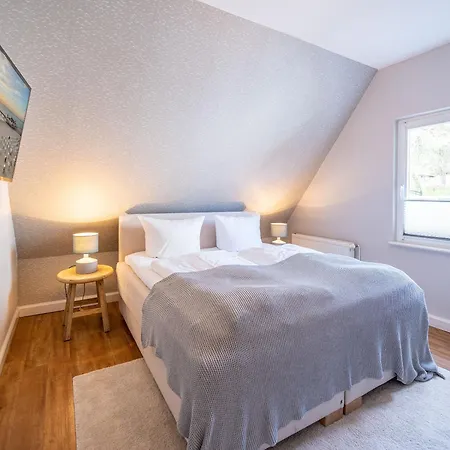 Semesterbostad Bansin Charmante *