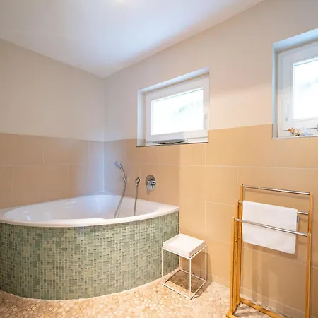 Semesterbostad Bansin Charmante