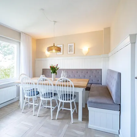 度假居 Bansin Charmante *