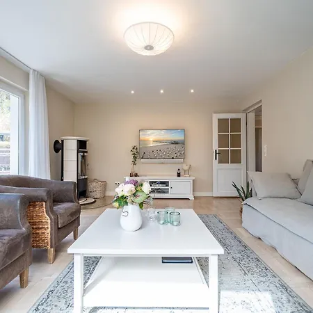 Bansin Charmante 度假居 塞巴特黑灵斯多夫